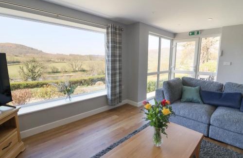 Builth Wells House | Curtau