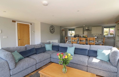 Builth Wells Cottage | CURTAU, pet friendly, luxury holiday cottage in Builth Wells