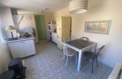 Curzon House | CURZON, 15 MINUTES FROM THE OCEAN