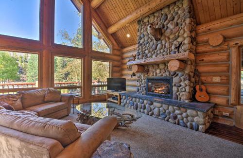 Conner House | Custom Bitterroot Valley Cabin with Hot Tub and Views!