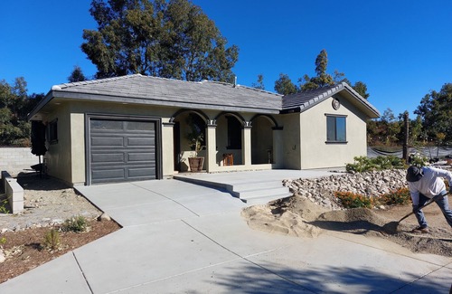 Rancho Cucamonga House | Custom home 2-bedroom house n Rancho Cucamonga