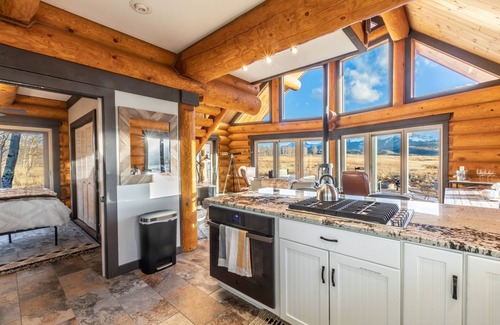 Placerville Cabin | Custom log home in Telluride with epic mountain views
