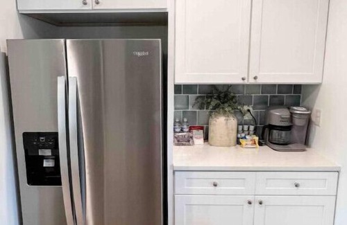 Homewood Condo | Cute 2 BR Condo Downtown Homewood