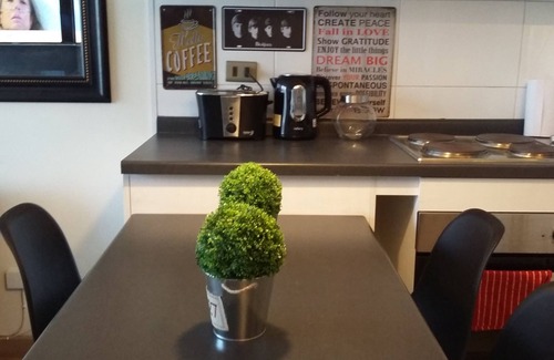Las Rejas Apartment | Cute and comfortable up to 6 pax, meter to the door, just perfect
