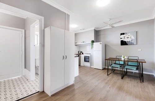 Murray Bridge House | Cute and Cosy - Events, Work or Getaways - Pets welcome