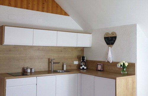 Zirovnica Apartment | Cute and cozy apartment near Bled