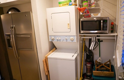 Cotter House | Cute and Cozy, pet friendly home in downtown Cotter!n