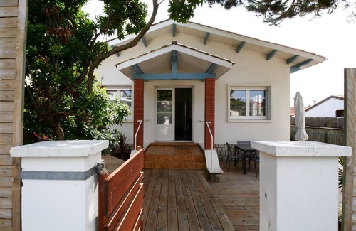 Hourtin-Plage House | Cute and nicely furnished house with garden, 300m from the ocean beach