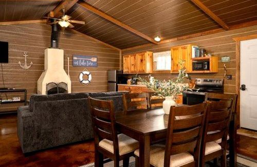 Cleora House | Cute Cabin Great for Family Getaways in Afton, Oklahoma