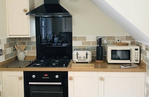Little Haywood Cottage | Cute comfortable and characterful country cottage in the heart of England.