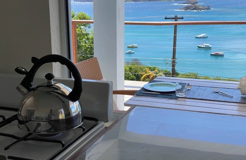 Friendship Bay Apartment | Cute, cozy flat over looking Friendship Bay. n What a view!