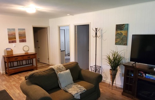 Hamilton House | CUTE & COZY