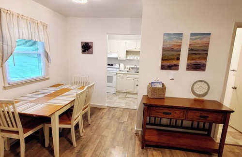 Hamilton House | CUTE & COZY