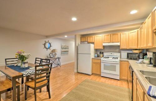 Grand Haven Apartment | Cute Grand Haven Apartment Walk Downtown Streets!