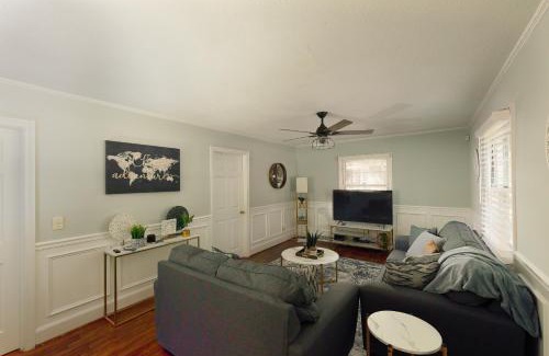 Rosewood House | Cute n' Comfy Capers