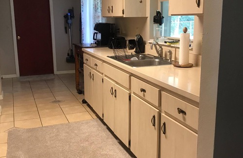 Ocala House | Cute & Open one-story House, near World Equestrian Center & Florida Horse Park