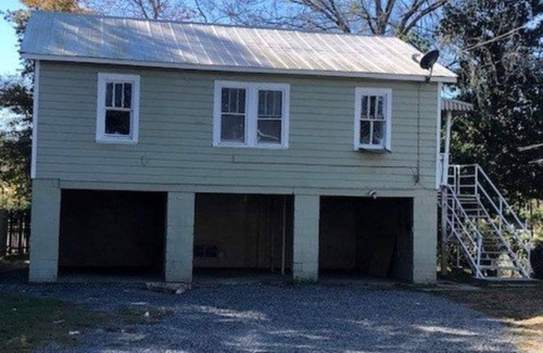 Opelousas Apartment | Cute & quaint South City apartment