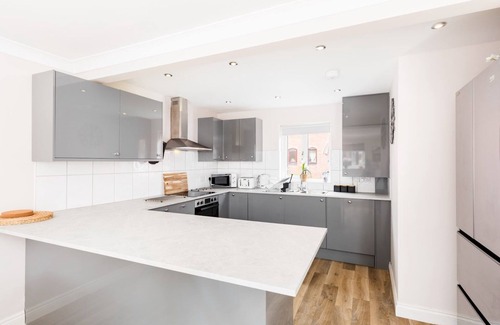 Leamington Spa House | CV32 6PX 11 Grange Mews Leamington Spa · Spacious & Comfortable 3Bed, Leamington Spa | Pass The Keys