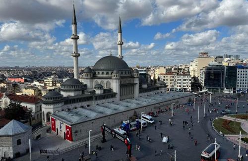 Gumussuyu Mahallesi Hotel | CVK Taksim Hotel Istanbul