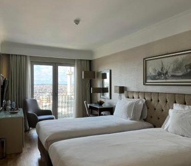 Gumussuyu Mahallesi Hotel | CVK Taksim Hotel Istanbul
