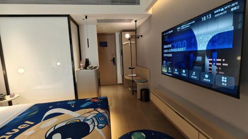 Luohu Hotel | CYBO Station SSAW Shangpin Hotel Luohu Shenzhen