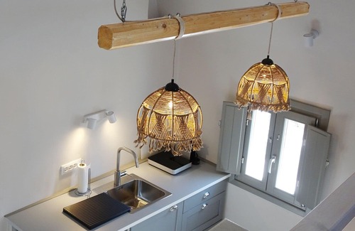 Finikia House | Cycladic House in Finikia Oia with jacuzzi