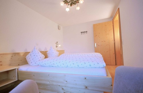 Silbertal Apartment | Cyclamen Room 3 - Hotel-Pension Faneskla * * * Apartments