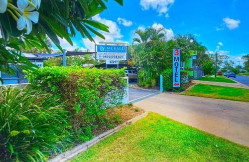 Emerald House | Cypress Caravan Stay