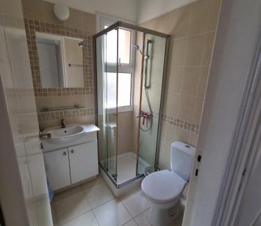 Polis House | Cyprus 2 beds ensuite pool patios wifi parkin