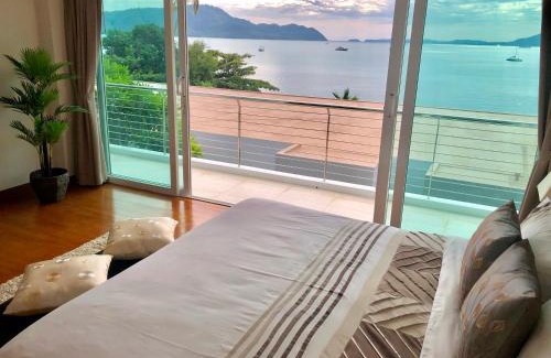Wichit Apartment | D-Lux 4 bed beachfront apartment with sea view