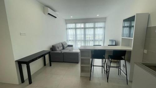 Kota Samarahan Apartment | D'millenia Bangau Homestay