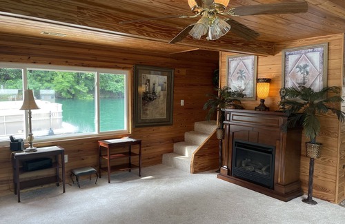 Big Creek House | D' Nile In Paradise !