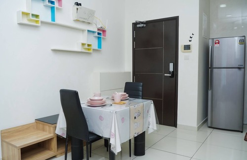 Kempas Apartment | D'Summit Residences by YML Homestay