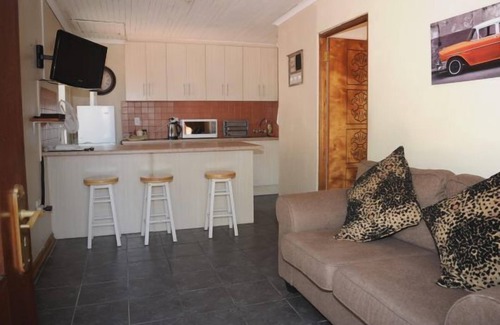 Secunda Bed & Breakfast | d Vine Guest House