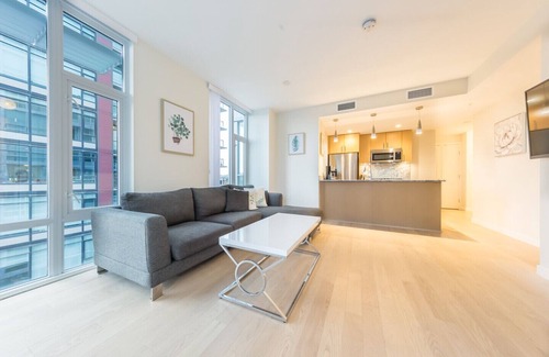 Southeast False Creek Condo | D5 - 2 bedroom in Olympic Village