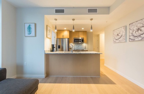 Southeast False Creek Condo | D5 - 2 bedroom in Olympic Village