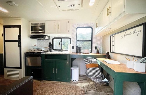 Dripping Springs House | D6 Stargazer RV: Hike/Swim/Yoga