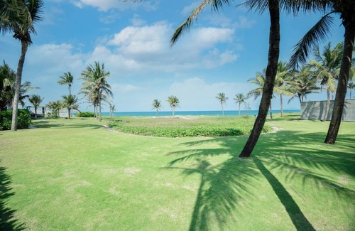 Ngu Hanh Son Villa | Da Nang Stunning Beachfront Villa For Big Groups