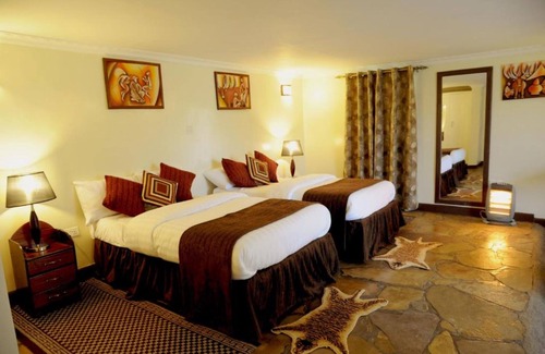 Musanze Cabin | Da Vinci Gorilla Lodge
