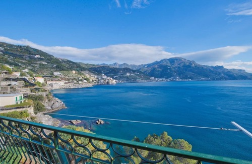 San Cosma Villa | Da Zio Raffaele Exclusive Property in Ravello with access to the sea