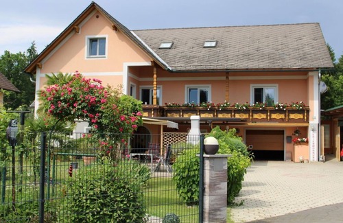 Halbenrain Apartment | Dachgeschoss Ferienwohnung - Ferienwohnung Gaspar