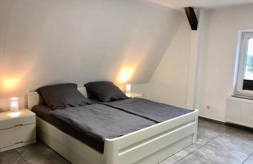 Steindamm Apartment | Dachgeschosswohnung mit Seeblick