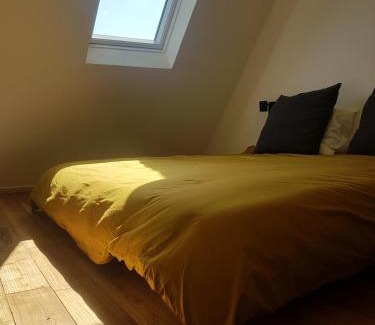 La Croix-Hellean Apartment | Dacoté Duplex
