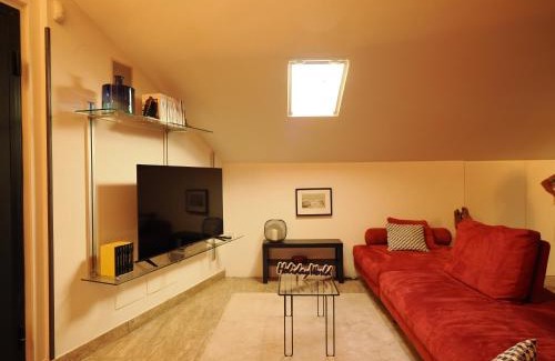 Moncalieri Apartment | Dada House by Holiday World