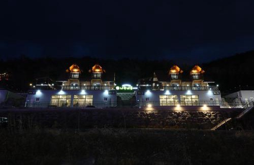 Boryeong House | Daecheon Namu Naeum Pension