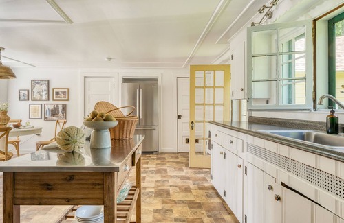 Greenville House | Daffodil by AvantStay | Countryside Retreat in Historic Home w/ Large Backyard