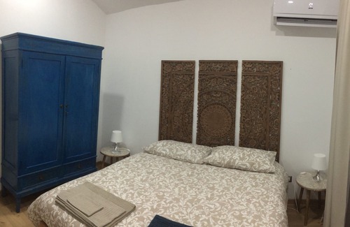 Casalnuovo di Napoli Apartment | Dafne Home offers you a pleasant accommodation in the nearby suburbs of Naples