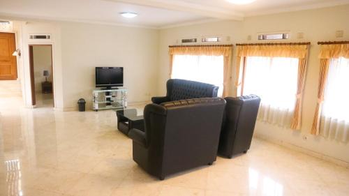 Dago Villa | Dago Asri House (3 Bedrooms, 6 Pax, 500m2)