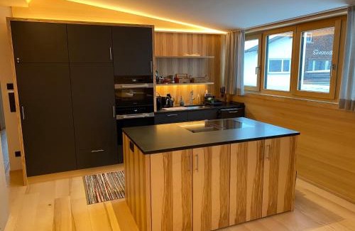 Schroecken Apartment | Dahoam - neue Ferienwohnung mit Kamin und Sauna