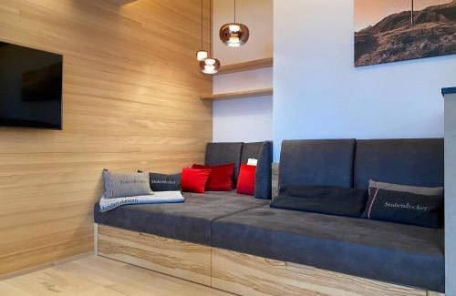 Schroecken Apartment | Dahoam - neue Ferienwohnung mit Kamin und Sauna